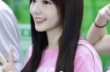 《甜美主播暖心互动，分享精彩瞬间与粉丝》