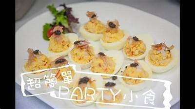 美食主播尝试梅心糖，带你领略独特的甜酸滋味！