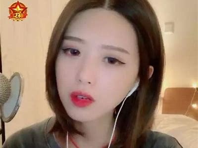抖音平台热门主播分享甜蜜生活与互动精彩瞬间