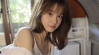 《甜美主播推荐：那些让人心动的直播名字》