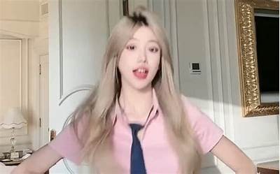 “揭秘受欢迎的糖心露脸主播，探索她的魅力与风采”