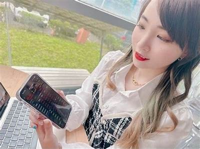 主播为大家带来甜美可口的糖心苹果，快来尝尝吧！