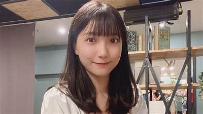 甜美歌声与主播魅力交织，她是谁引领音乐潮流的糖心主播？