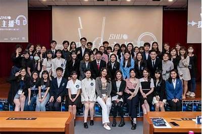 国产主播推荐：甜美活力的网络新星大盘点