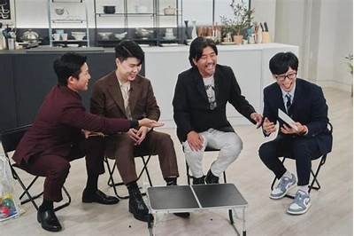 主播糖心在驿站精彩表演，吸引众多粉丝围观互动！