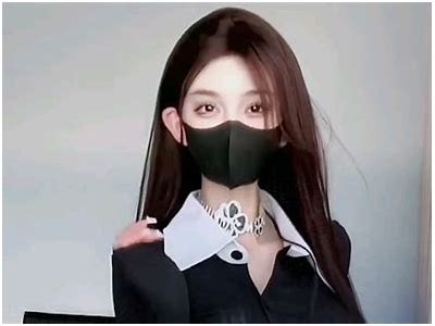 "探秘糖心VLOG主播小桃的日常生活与创作分享"