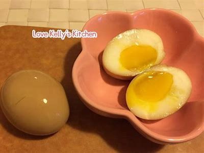 制作美味糖心皮蛋的简单步骤，轻松掌握！