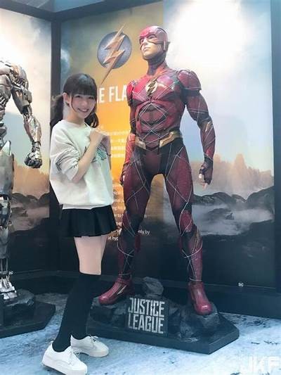 高颜值主播甜美直播，与你共享精彩瞬间！